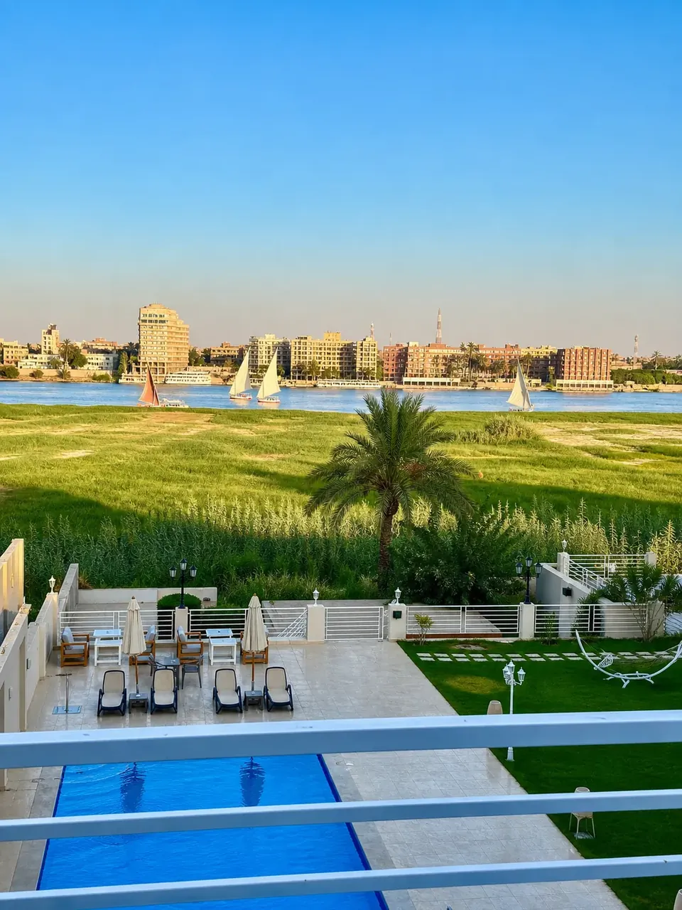 Royal Nile Villa — Sky Penthouse 1
